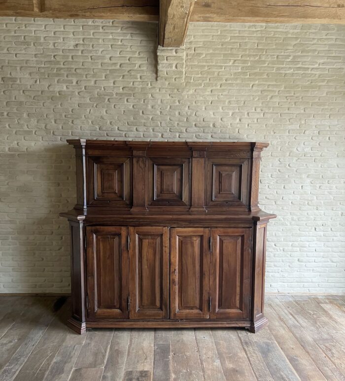 Early 18th century Italian walnut sarcristy credenza cupboard - Image 4