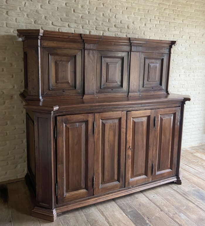 Early 18th century Italian walnut sarcristy credenza cupboard - Image 7