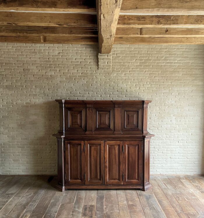 Early 18th century Italian walnut sarcristy credenza cupboard - Image 2