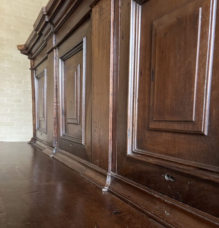 Early 18th century Italian walnut sarcristy credenza cupboard - Image 8