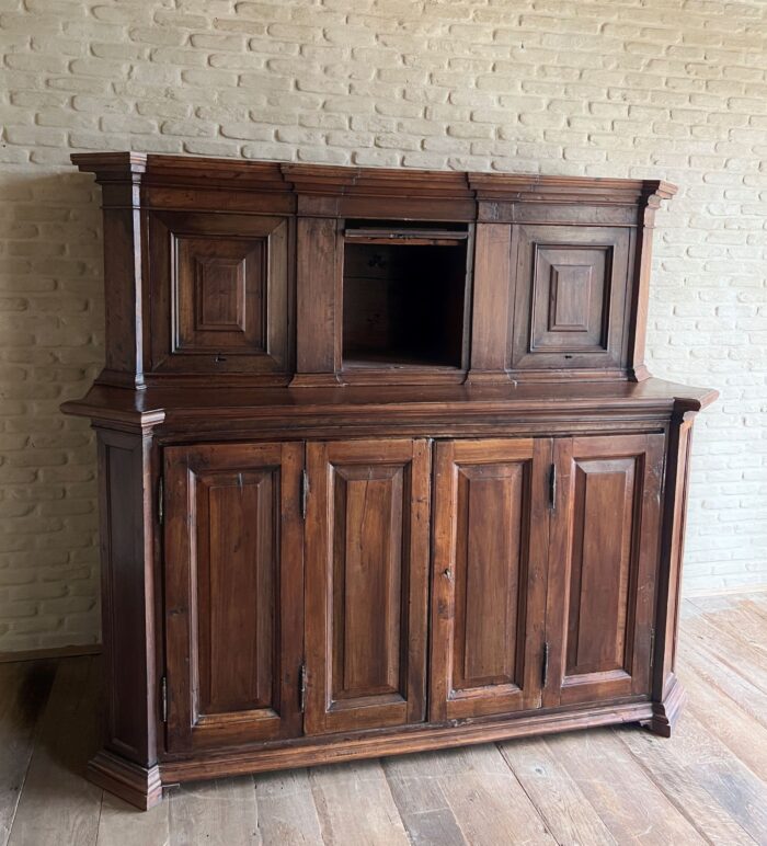 Early 18th century Italian walnut sarcristy credenza cupboard - Image 11