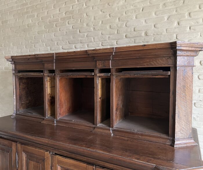 Early 18th century Italian walnut sarcristy credenza cupboard - Image 14